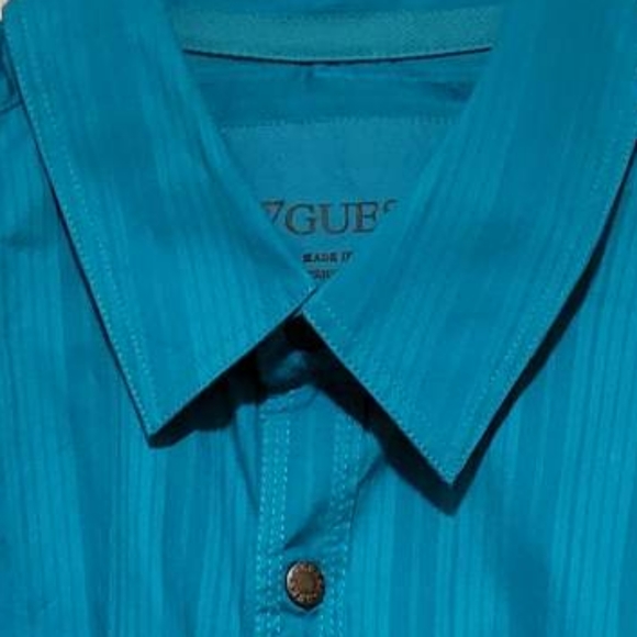 Guess Men's Long Sleeve Shirt - Picture 6 of 6